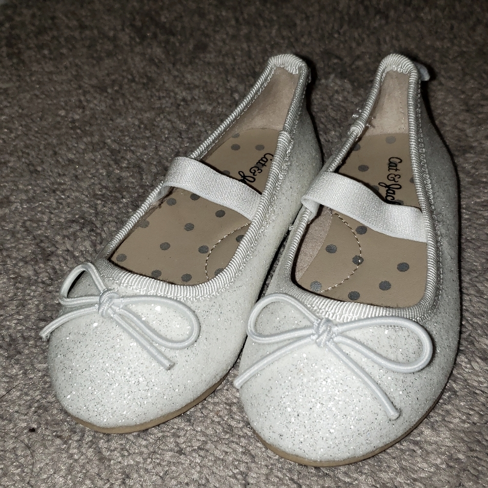 Girls size 5 shoes